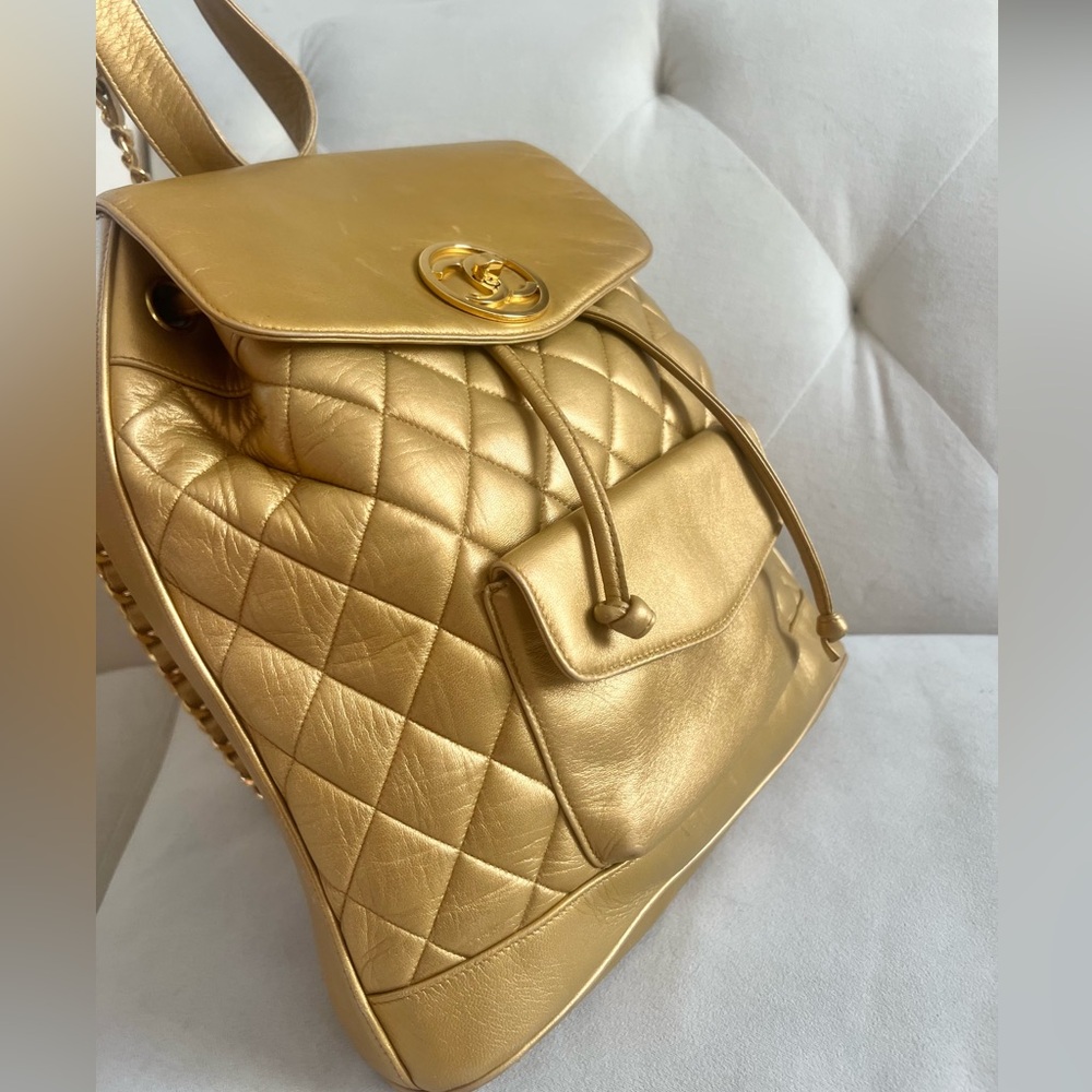 Chanel Vintage Sunset Gold Quilted leather W 24K Gold Plated Backpack with Pouch - Picture 2 of 8